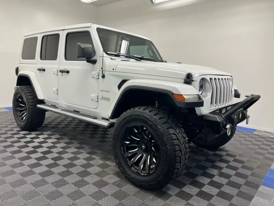 2021 Jeep Wrangler Unlimited Sahara photo 1