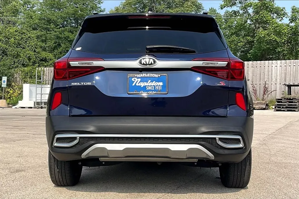 2021 Kia Seltos S photo 1