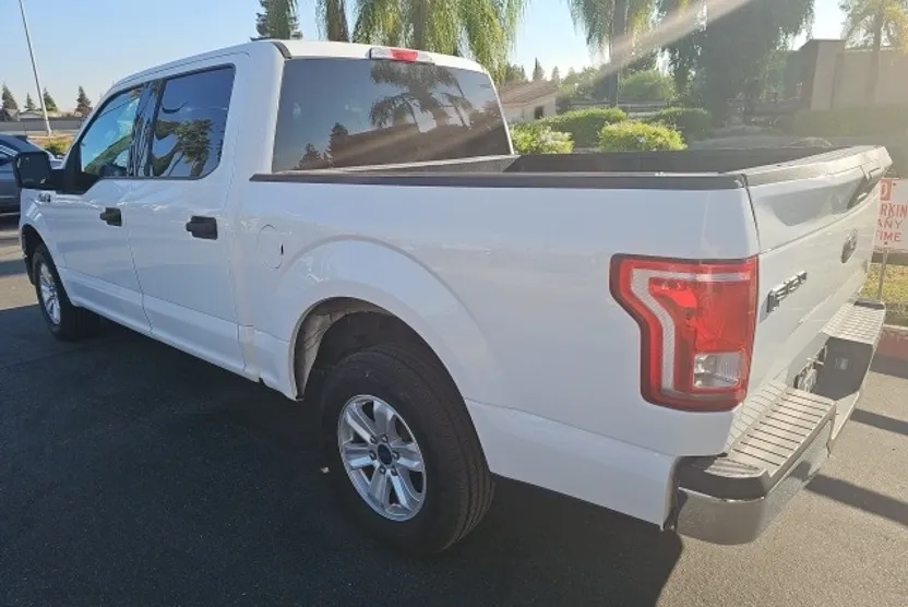 2016 Ford F-150 XLT photo 1