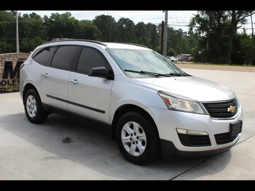 2014 Chevrolet Traverse LS photo 1