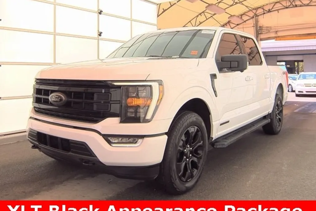 2023 Ford F-150 XLT photo 1