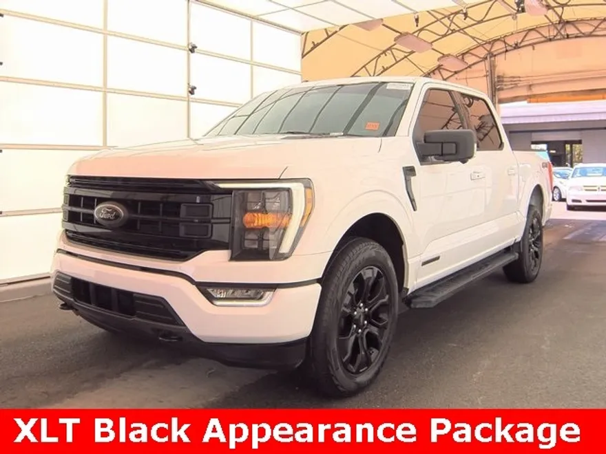 2023 Ford F-150 XLT photo 1