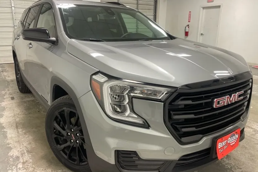 2024 Gmc Terrain SLE photo 1