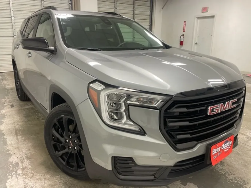 2024 Gmc Terrain SLE photo 1