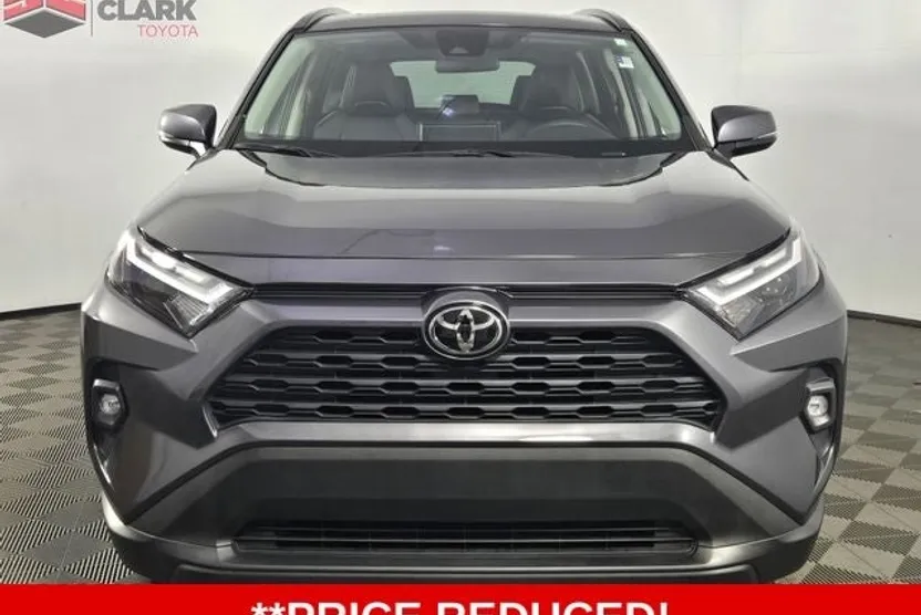 2023 Toyota RAV4 XLE Premium Sport photo 1