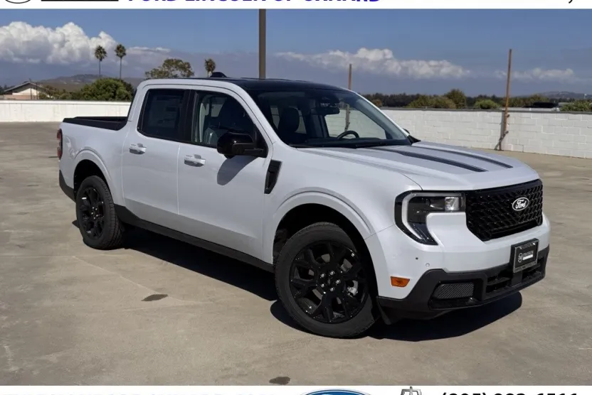 2025 Ford Maverick Lariat photo 1
