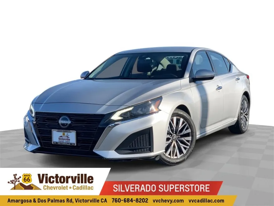 2023 Nissan Altima 2.5 SV photo 1