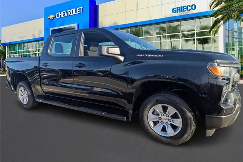 2026 Chevrolet Silverado 1500 photo 1