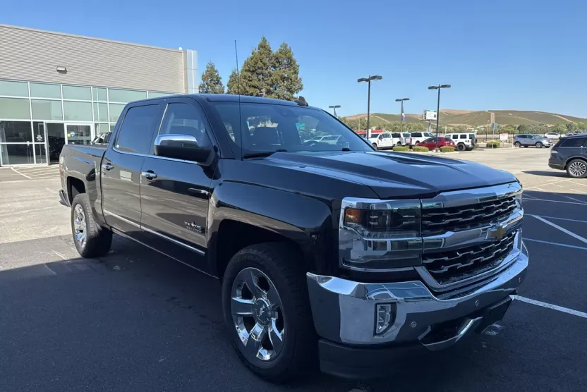 2018 Chevrolet Silverado 1500 LTZ photo 1