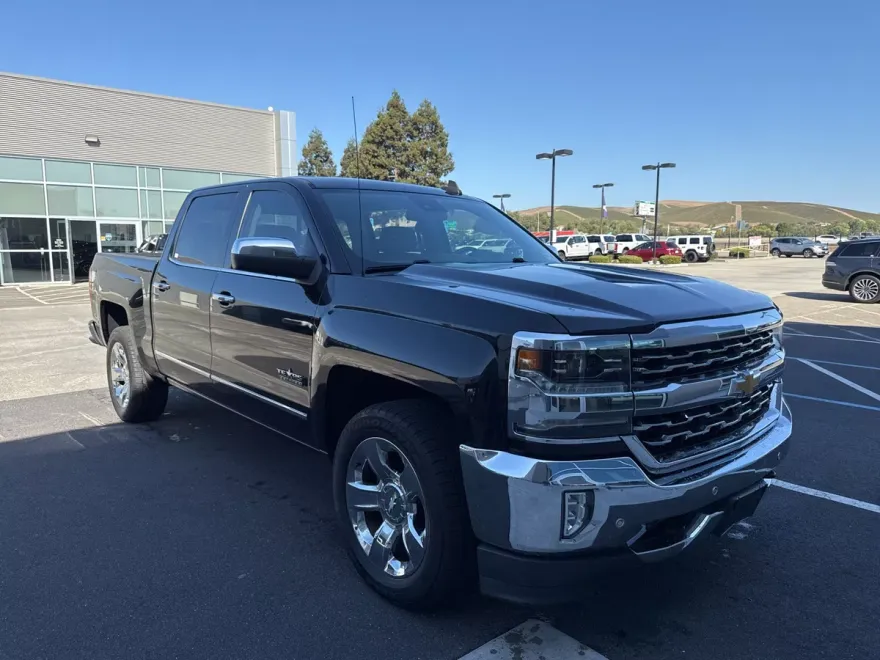 2018 Chevrolet Silverado 1500 LTZ photo 1