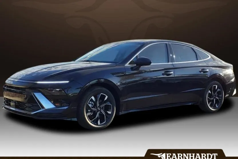 2025 Hyundai Sonata SEL photo 1