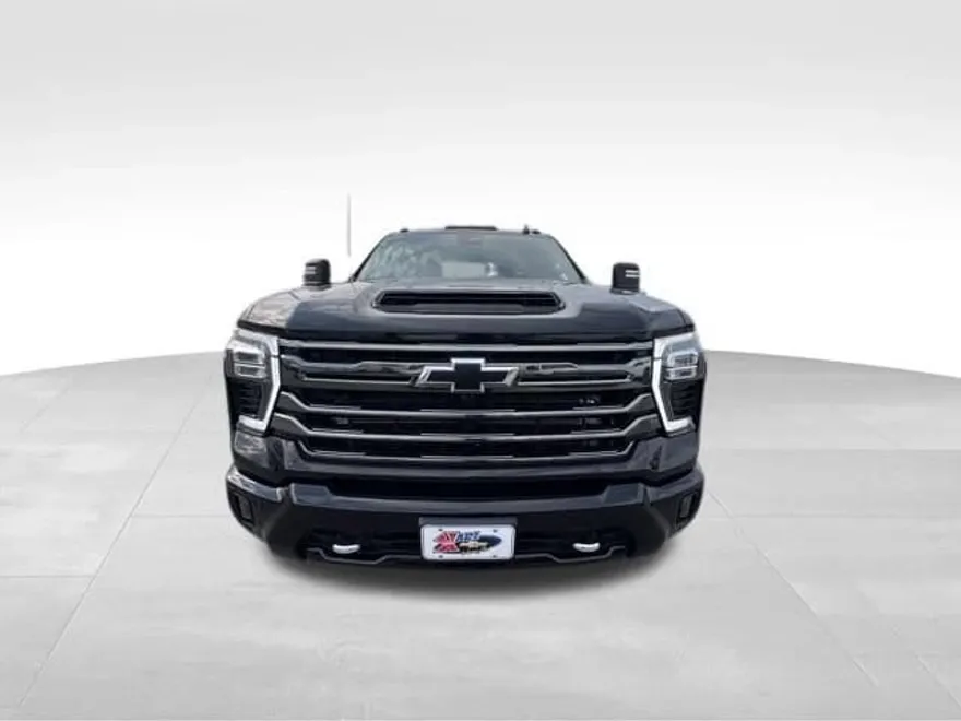2024 Chevrolet Silverado 2500HD High Country photo 1