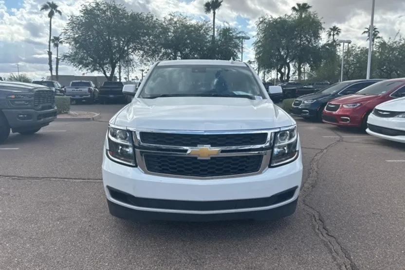 2017 Chevrolet Tahoe LS photo 1