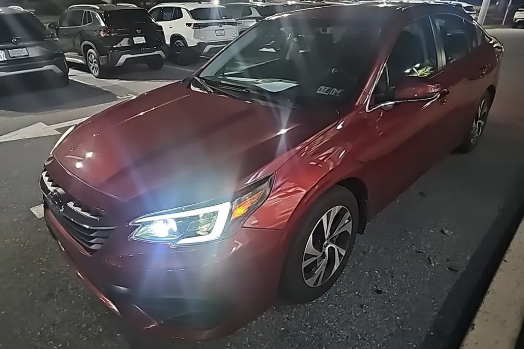 2020 Subaru Legacy Premium photo 1