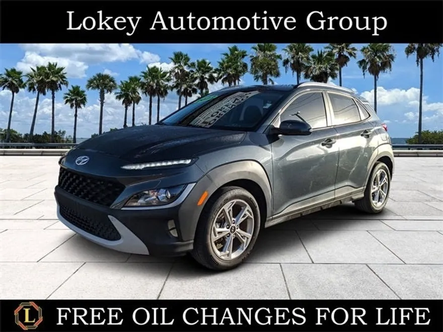 2022 Hyundai Kona SEL photo 1
