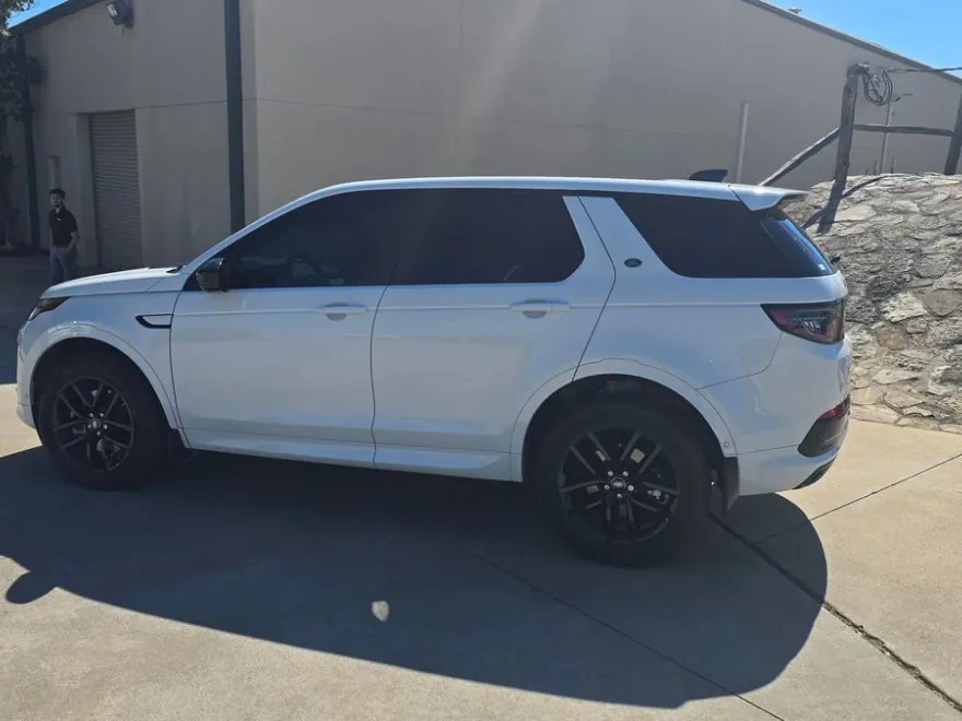 2024 Land Rover Discovery Sport S photo 1