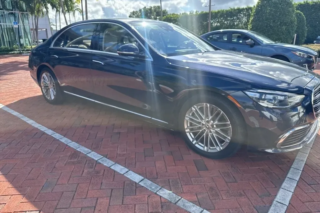 2022 Mercedes Benz S 580 4MATIC photo 1