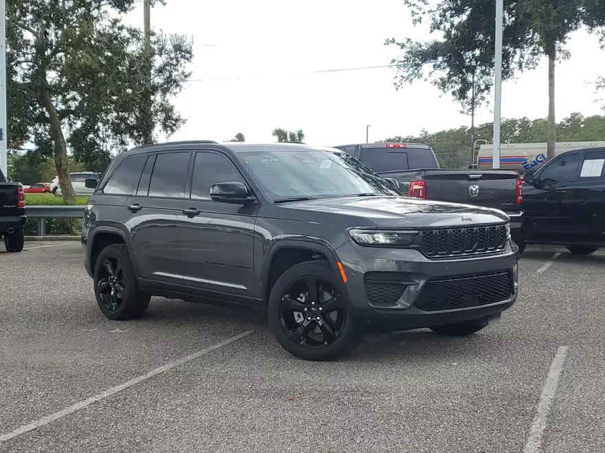 2025 Jeep Grand Cherokee Altitude X photo 1