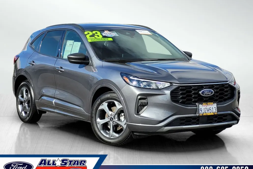 2023 Ford Escape ST-Line photo 1