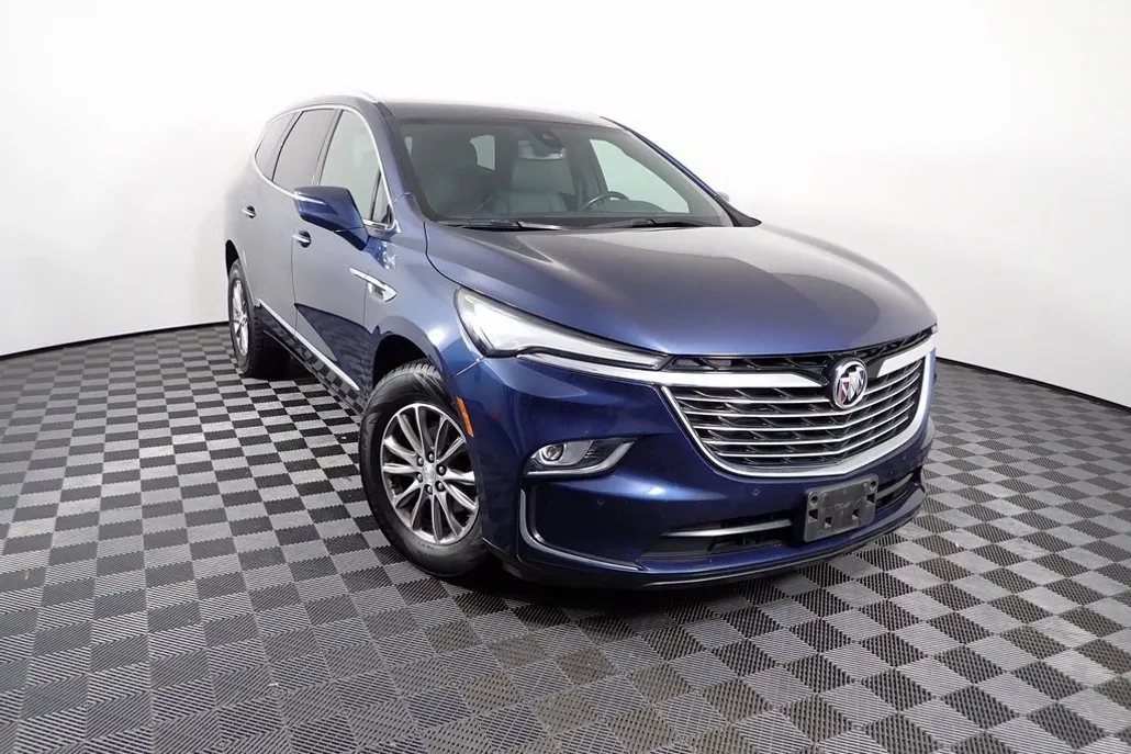 2022 Buick Enclave Essence photo 1