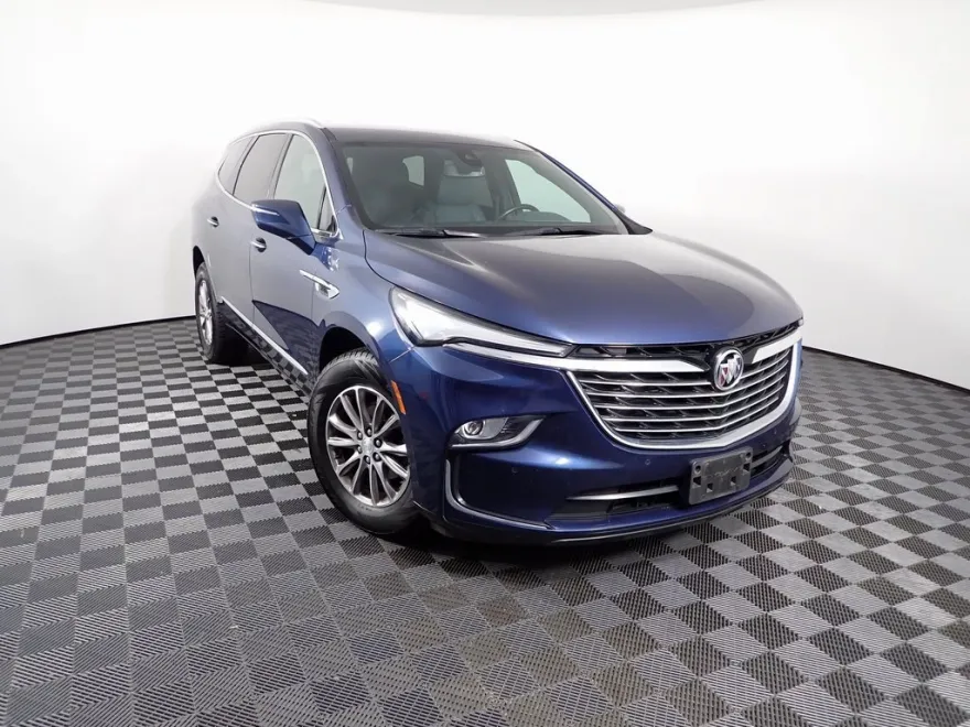 2022 Buick Enclave Essence photo 1
