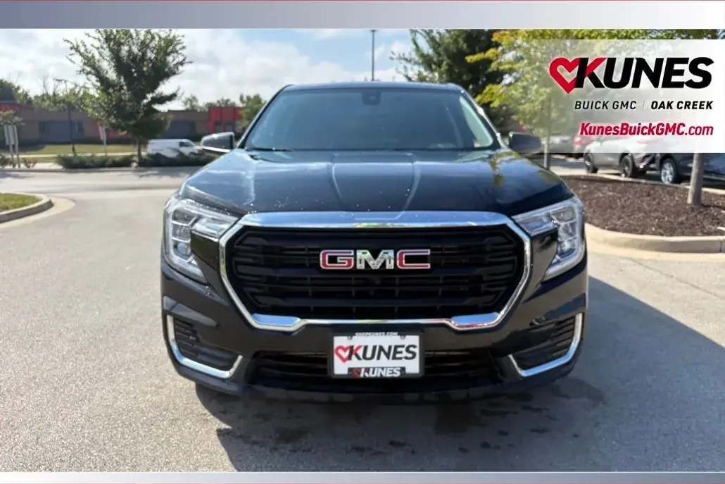 2024 Gmc Terrain SLE photo 1