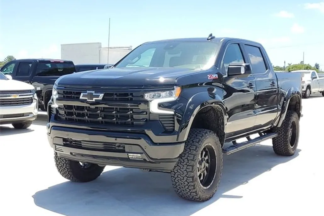 2025 Chevrolet Silverado 1500 RST photo 1