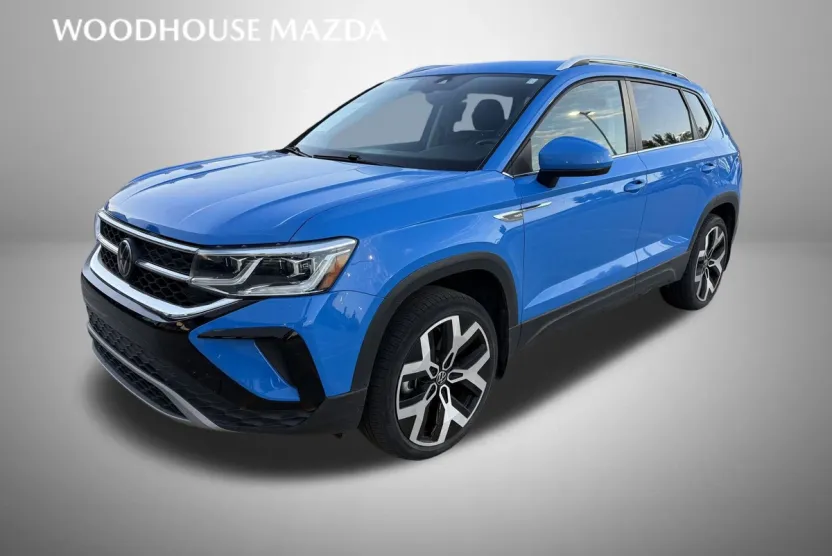 2022 Volkswagen Taos SEL photo 1