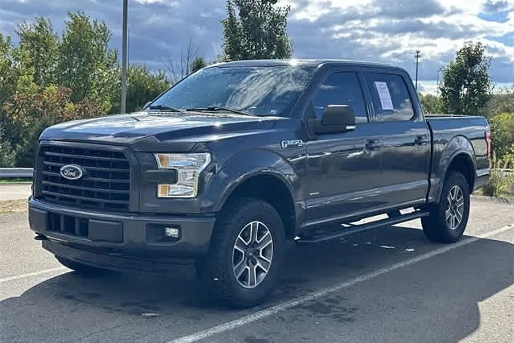 2017 Ford F-150 XLT photo 1