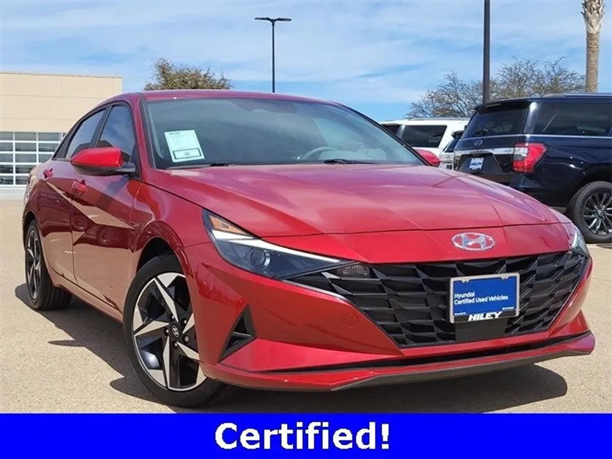 2023 Hyundai Elantra SEL photo 1