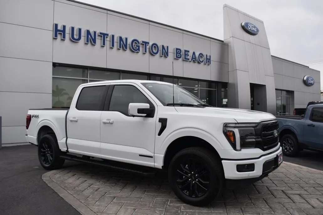 2025 Ford F-150 Lariat photo 1