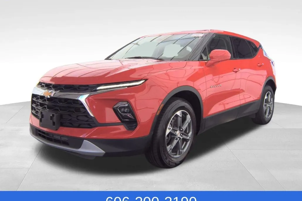 2023 Chevrolet Blazer 2LT photo 1