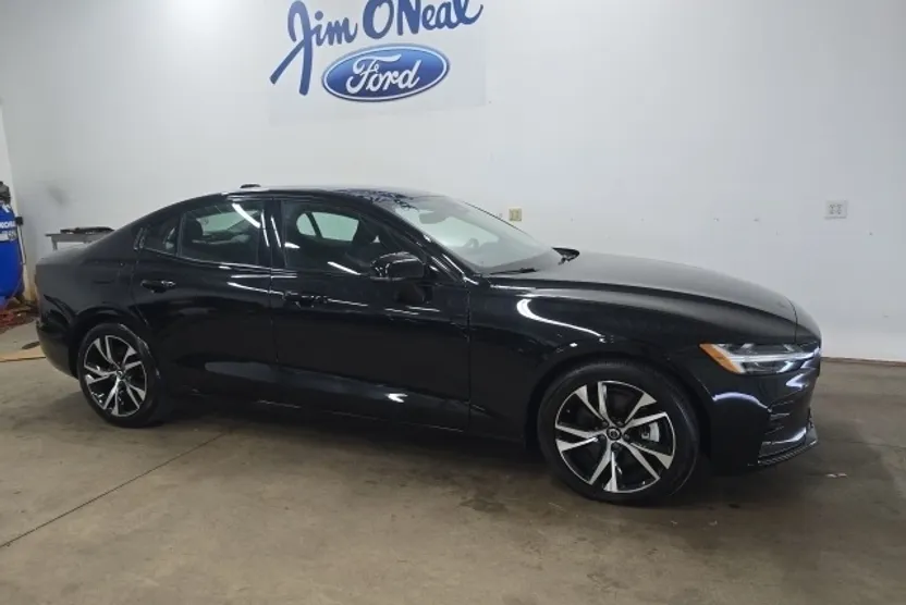 2024 Volvo S60 B5 Core photo 1