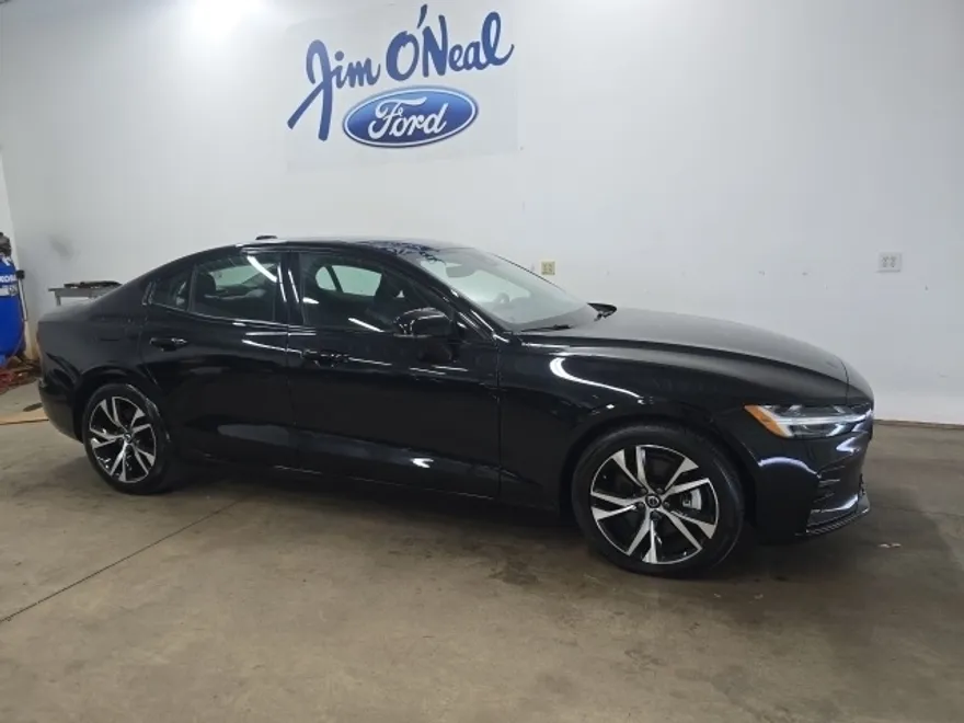2024 Volvo S60 B5 Core photo 1
