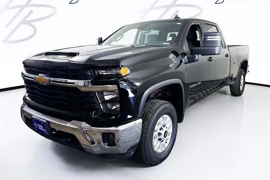 2025 Chevrolet Silverado 2500HD LT photo 1