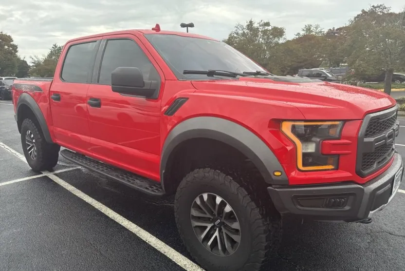2020 Ford F-150 Raptor photo 1