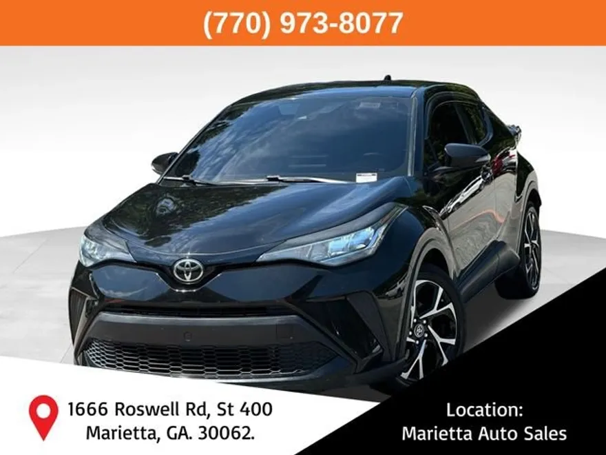 2020 Toyota C-HR LE photo 1
