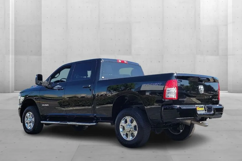 2024 Ram 2500 Big Horn photo 1