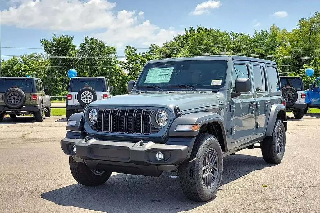 2025 Jeep Wrangler photo 1