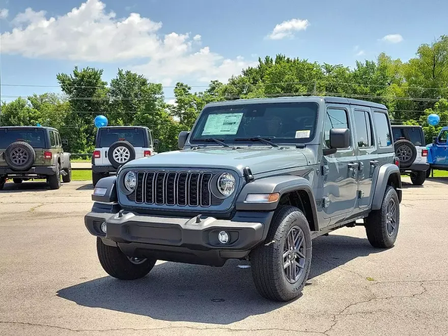 2025 Jeep Wrangler photo 1