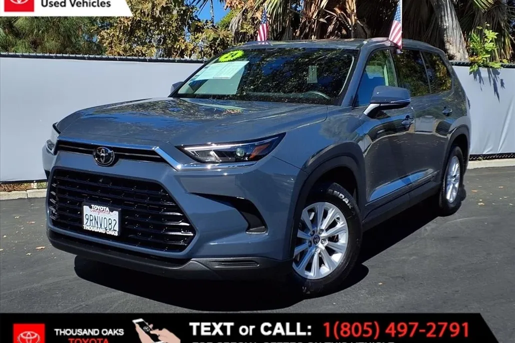 2024 Toyota Highlander Hybrid XLE photo 1