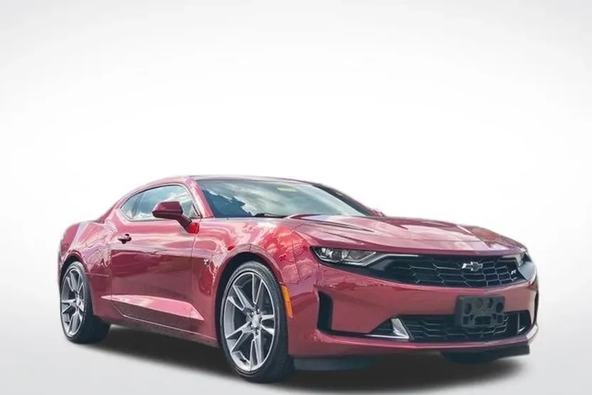 2023 Chevrolet Camaro 1LT photo 1