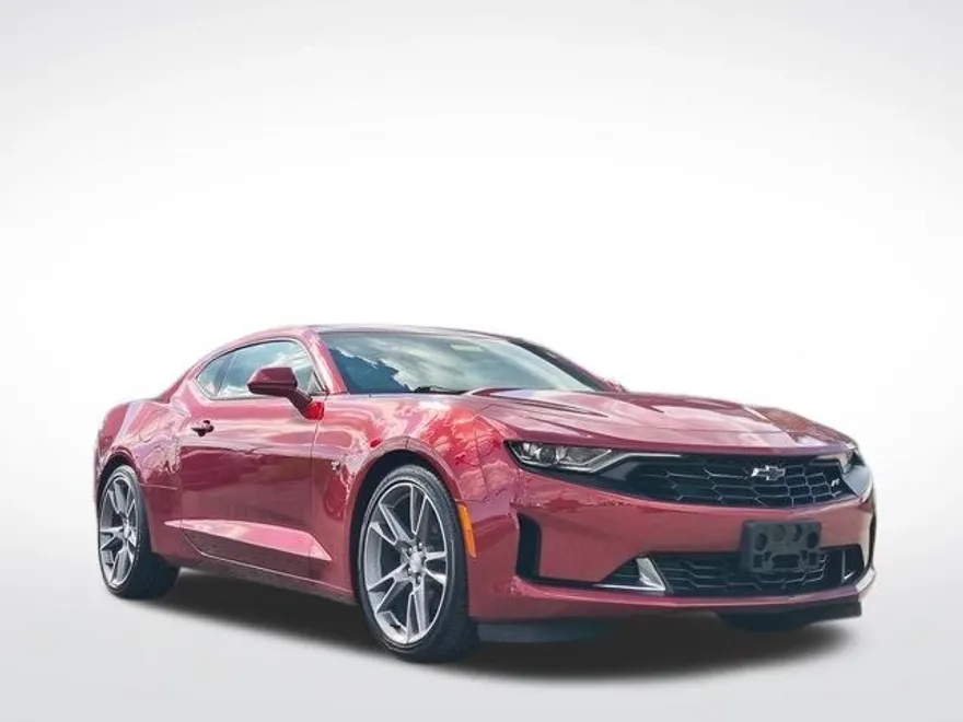2023 Chevrolet Camaro 1LT photo 1