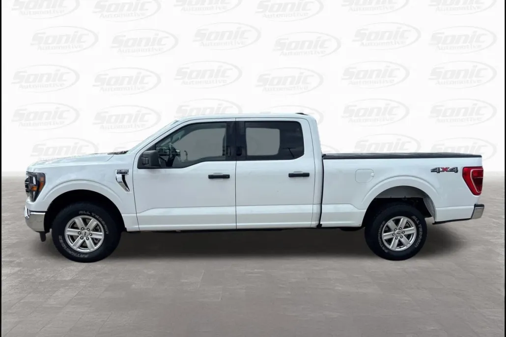 2023 Ford F-150 XLT photo 1