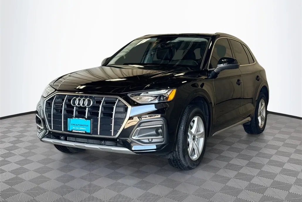 2022 Audi Q5 40 Premium photo 1