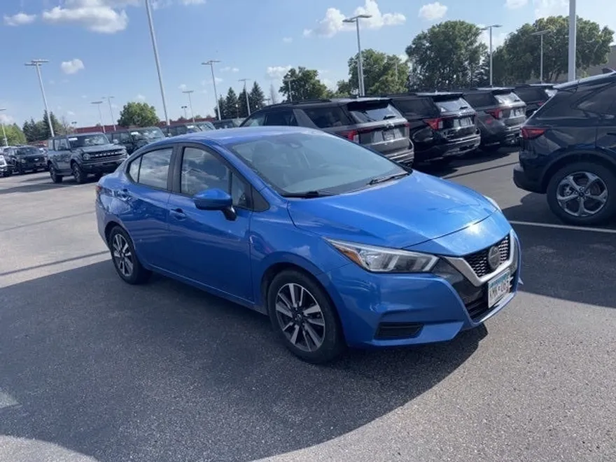 2021 Nissan Versa 1.6 SV photo 1