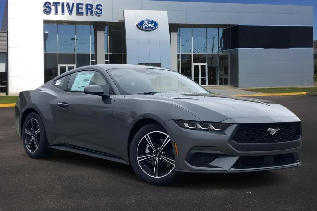 2025 Ford Mustang EcoBoost photo 1