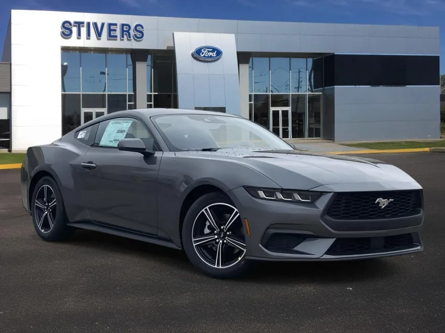 2025 Ford Mustang EcoBoost photo 1