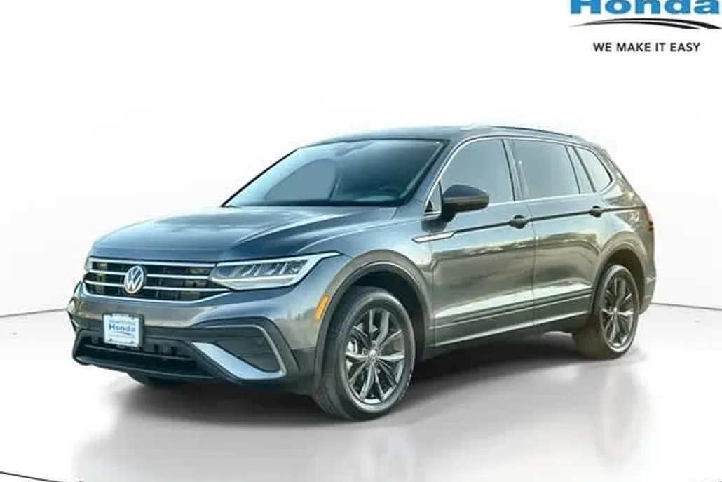 2022 Volkswagen Tiguan SE photo 1
