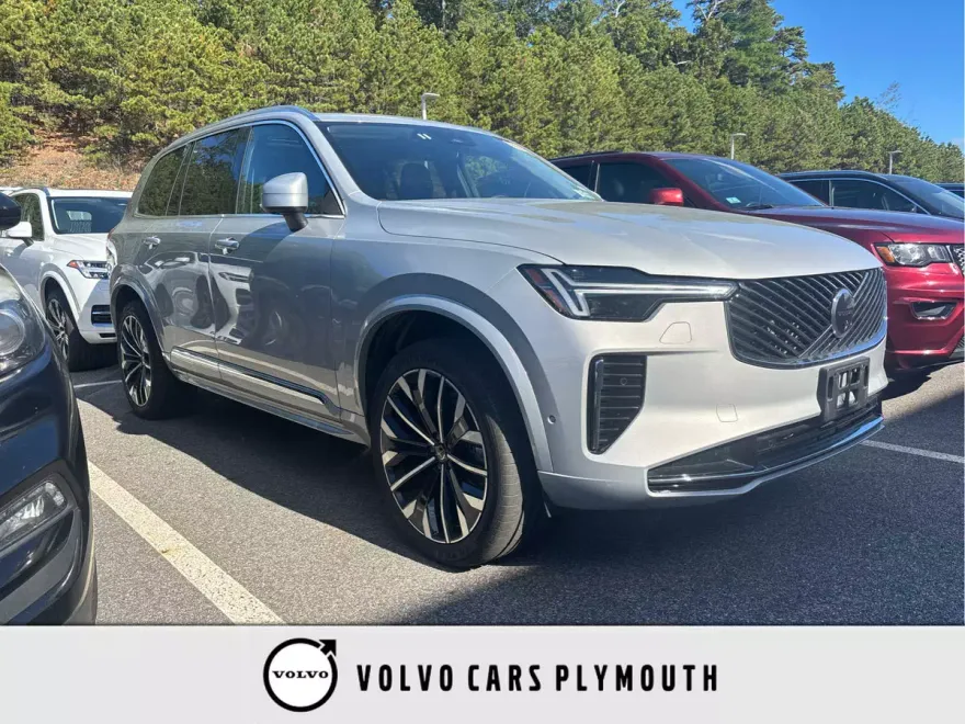 2025 Volvo XC90 B5 Plus photo 1